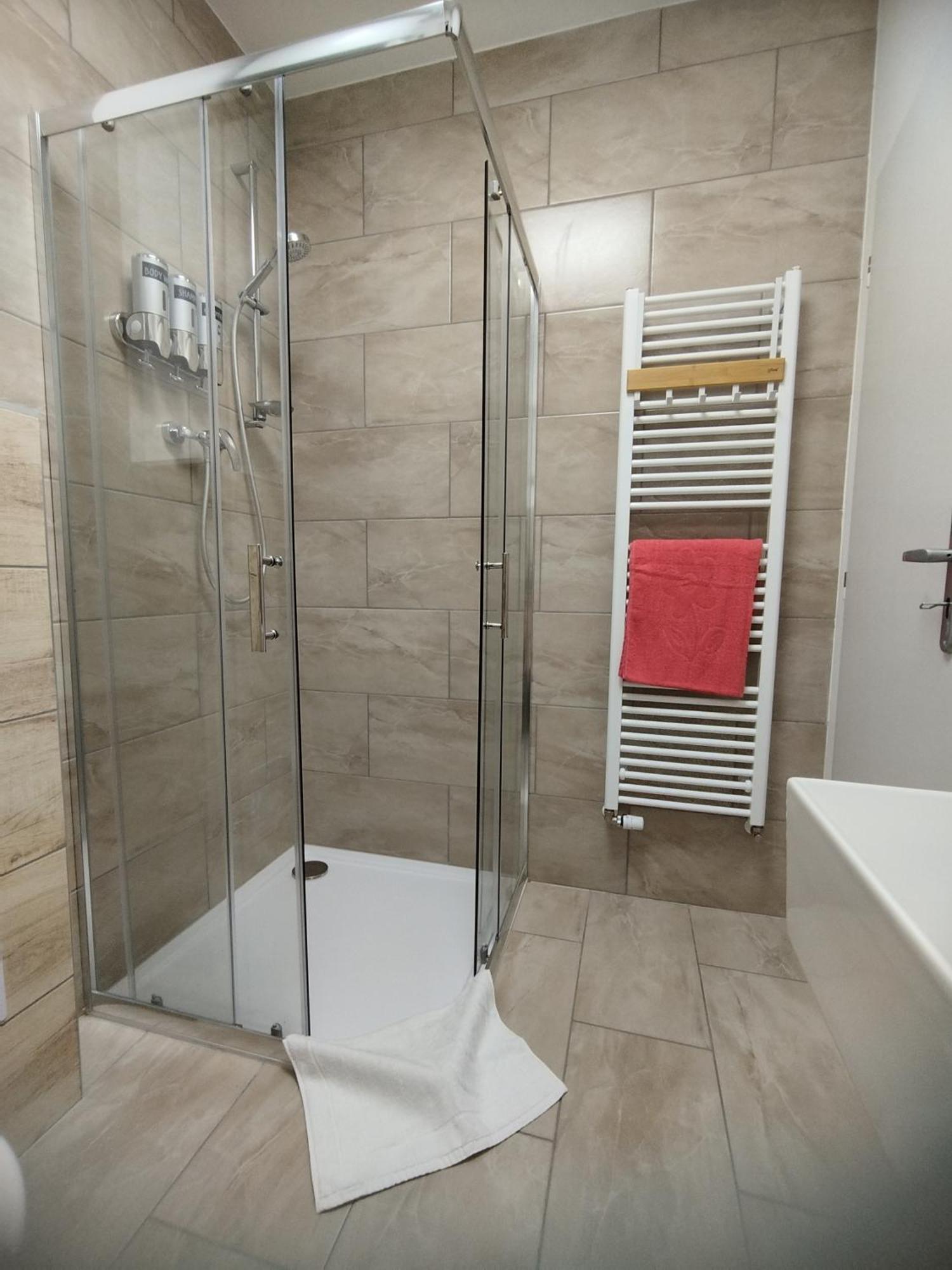 Flynnhouse Hotel Aš Kültér fotó